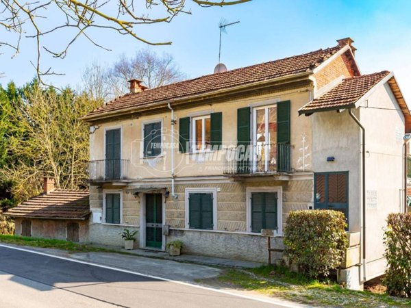 casa indipendente in vendita a Gassino Torinese in zona Bussolino