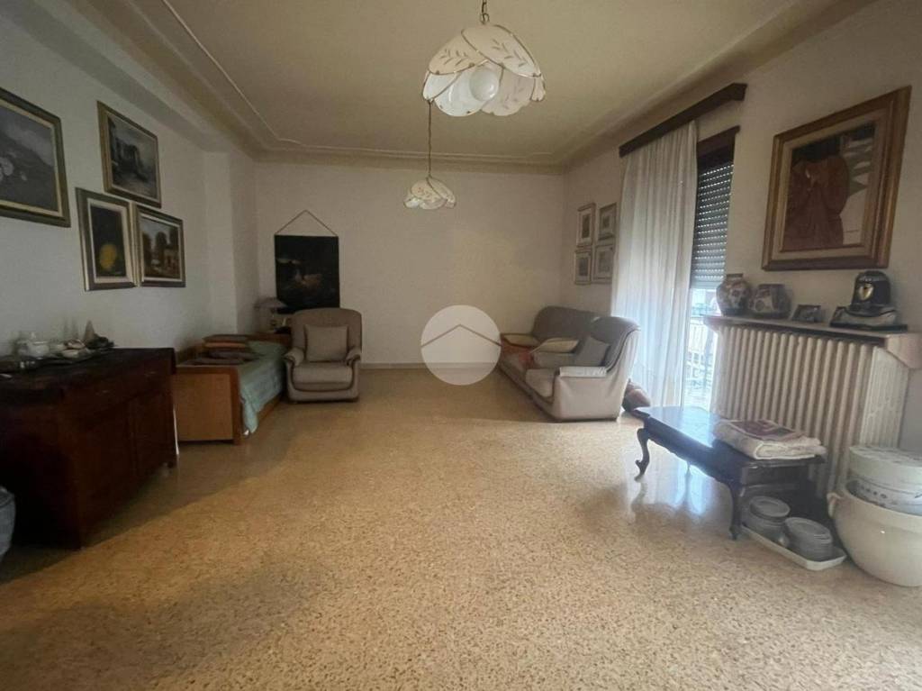 appartamento in vendita a Gassino Torinese