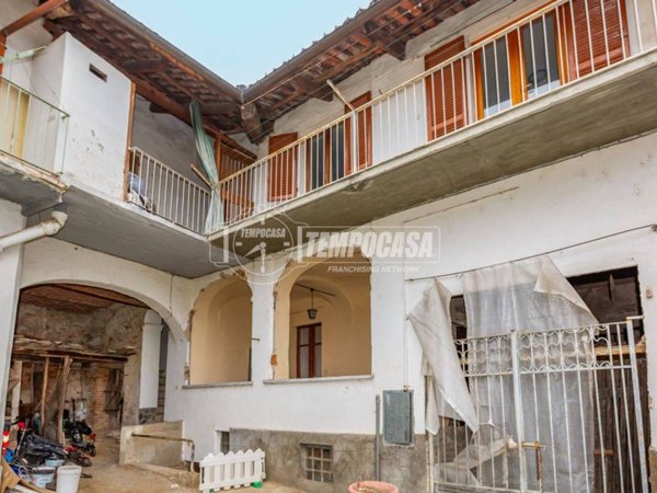 casa indipendente in vendita a Gassino Torinese