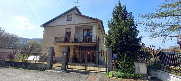 casa indipendente in vendita a Gassino Torinese