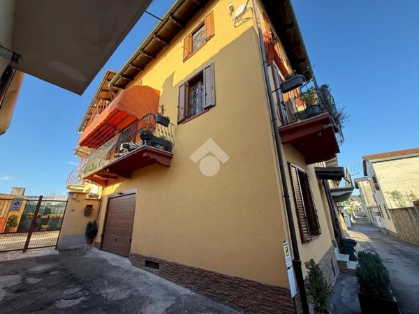 casa semindipendente in vendita a Gassino Torinese