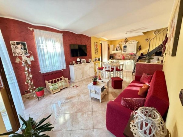 casa indipendente in vendita a Gassino Torinese