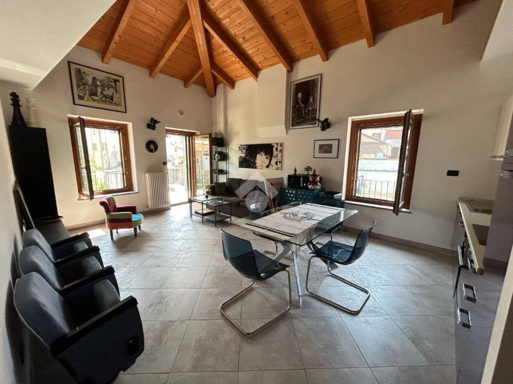 appartamento in vendita a Gassino Torinese