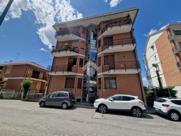 appartamento in vendita a Gassino Torinese