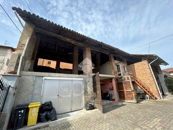 casale in vendita a Gassino Torinese