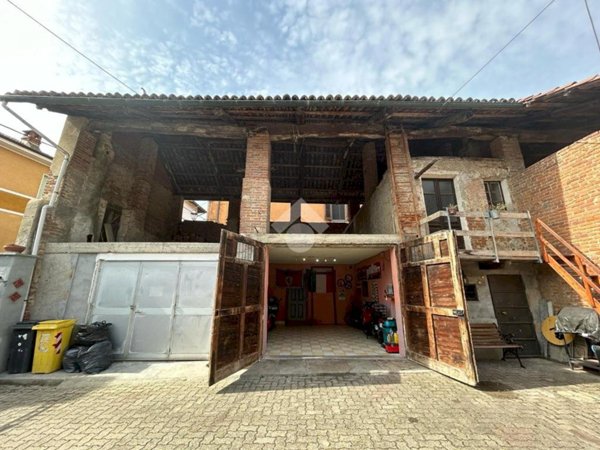 casale in vendita a Gassino Torinese
