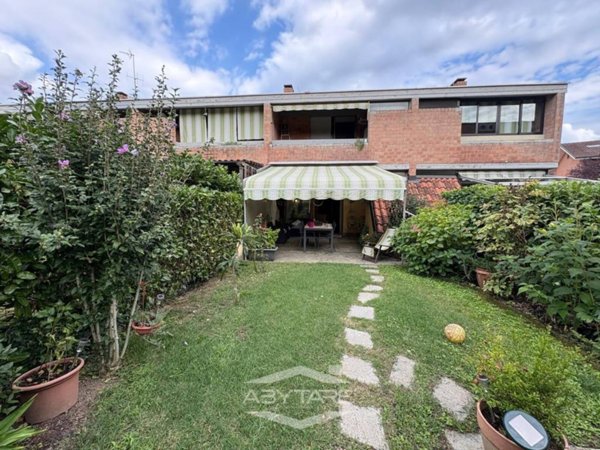 casa indipendente in vendita a Gassino Torinese
