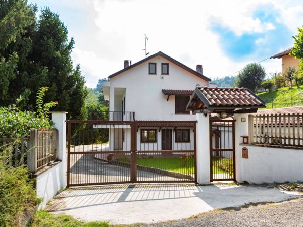 casa indipendente in vendita a Gassino Torinese