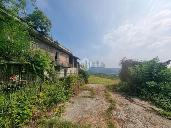 casale in vendita a Gassino Torinese