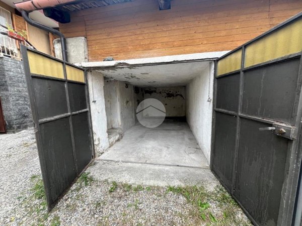 negozio in vendita a Gassino Torinese