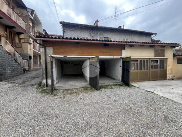 negozio in vendita a Gassino Torinese