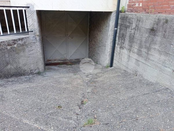 locale di sgombero in vendita a Gassino Torinese