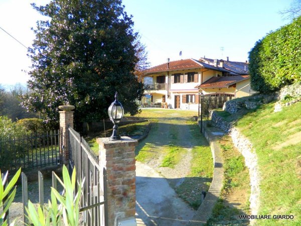 casa indipendente in vendita a Gassino Torinese in zona Bussolino