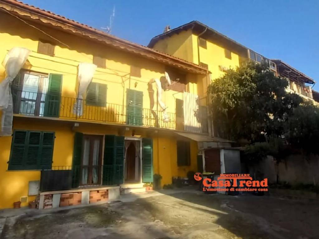 casa indipendente in vendita a Gassino Torinese