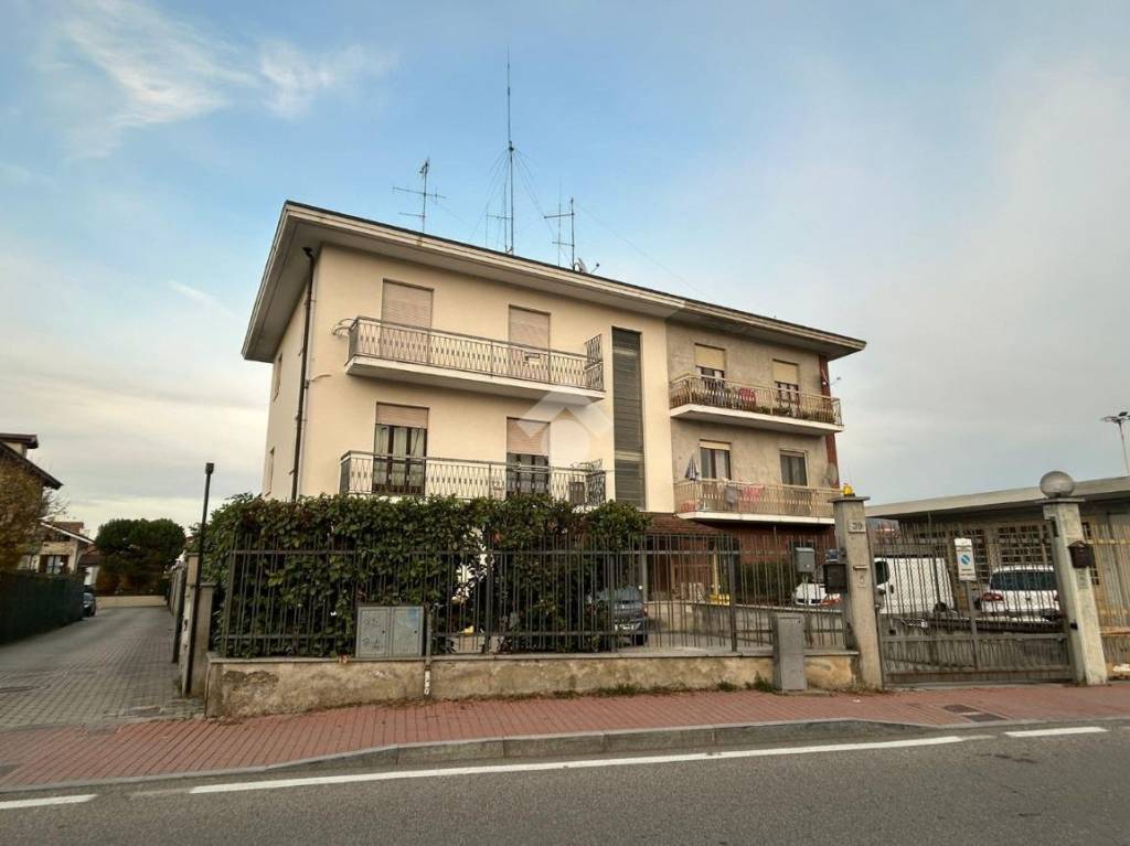 appartamento in vendita a Gassino Torinese