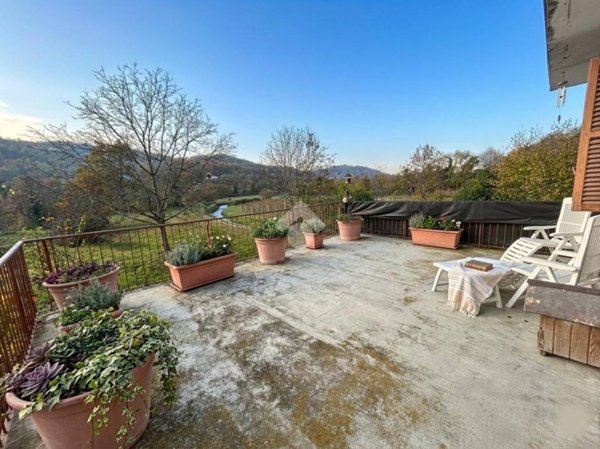 casa indipendente in vendita a Gassino Torinese in zona Bussolino