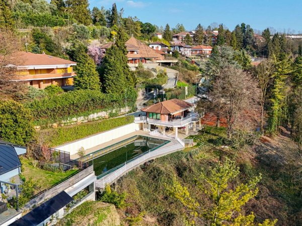 locale commerciale in vendita a Gassino Torinese in zona Bardassano