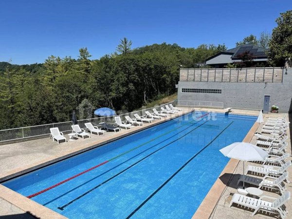 locale commerciale in vendita a Gassino Torinese in zona Bardassano