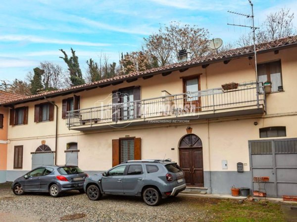 casa indipendente in vendita a Gassino Torinese