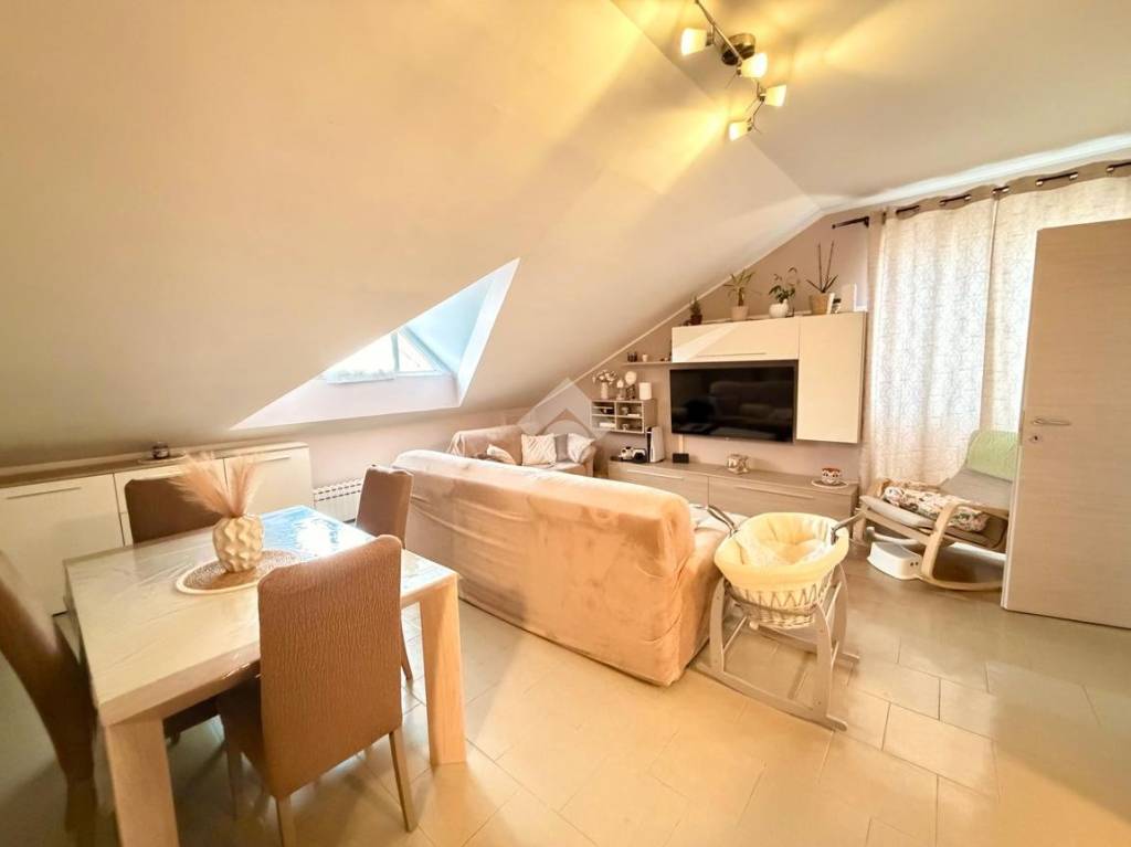 appartamento in vendita a Gassino Torinese