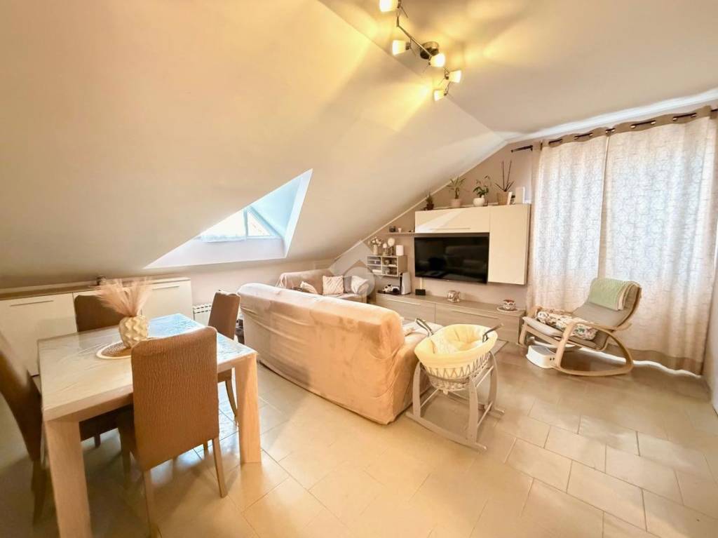 appartamento in vendita a Gassino Torinese