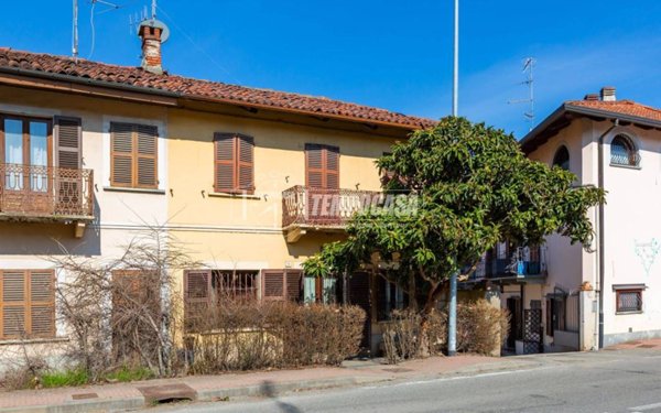casa indipendente in vendita a Gassino Torinese in zona Bussolino