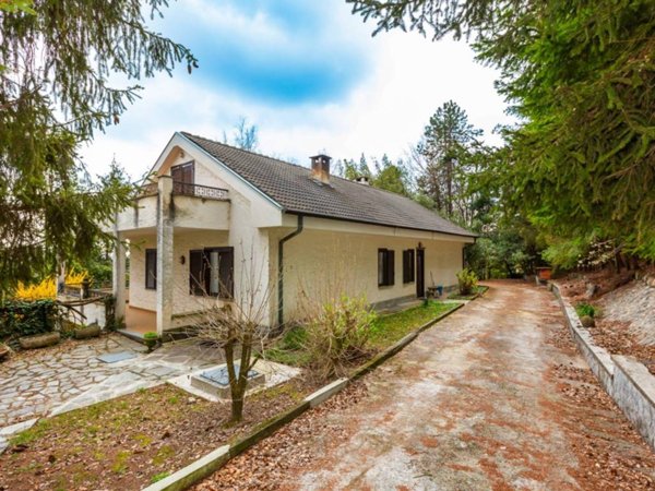 casa indipendente in vendita a Gassino Torinese