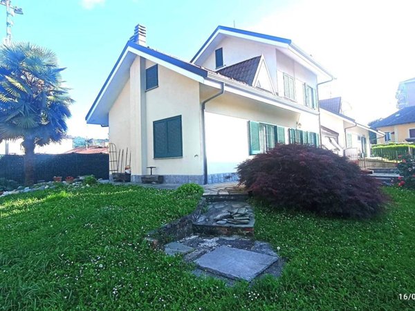 casa indipendente in vendita a Gassino Torinese