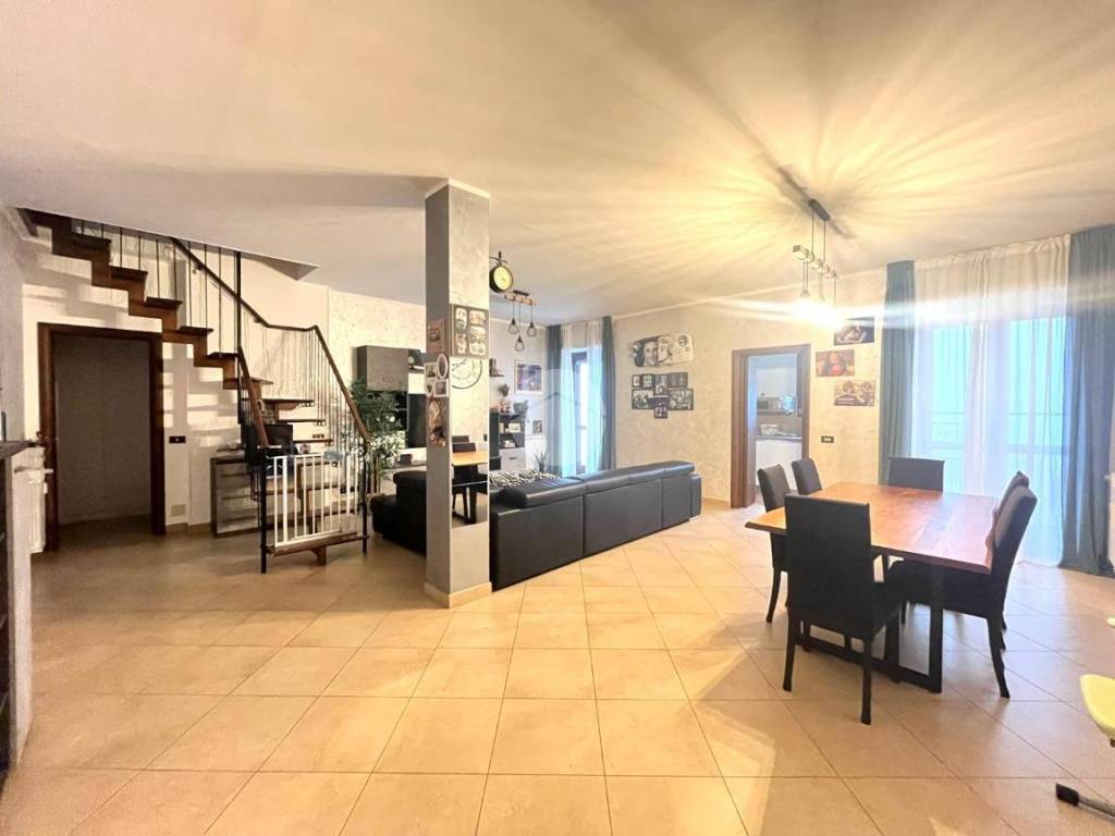 appartamento in vendita a Gassino Torinese