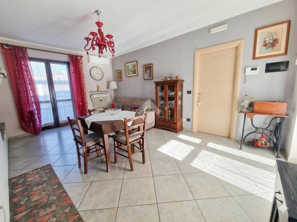 appartamento in vendita a Gassino Torinese