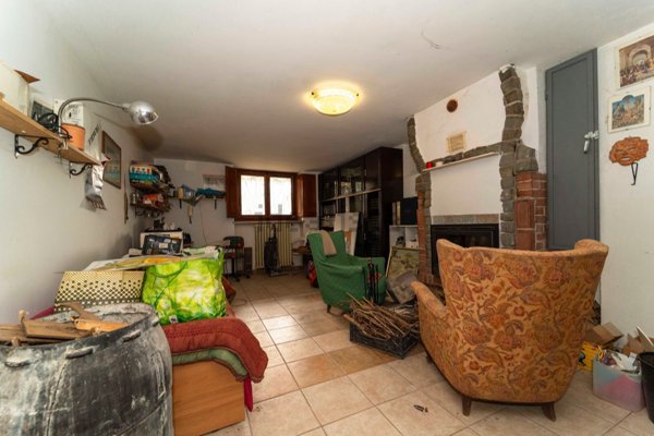 casa indipendente in vendita a Gassino Torinese in zona Bussolino