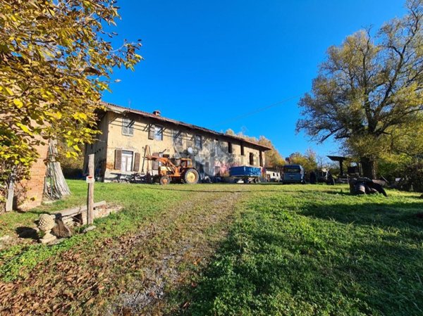 casa indipendente in vendita a Gassino Torinese in zona Bardassano