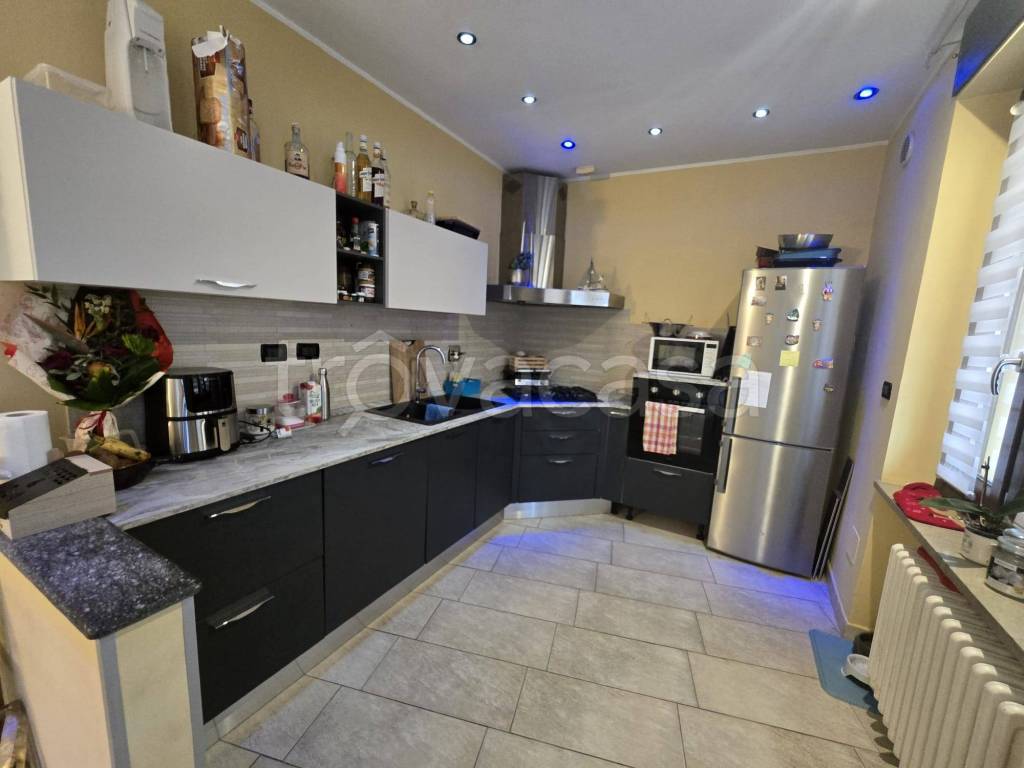 appartamento in vendita a Gassino Torinese