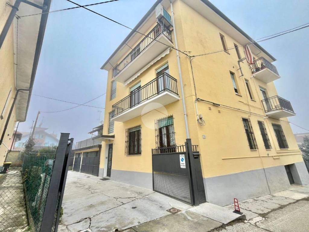appartamento in vendita a Gassino Torinese