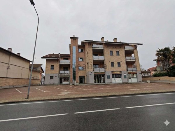 locale commerciale in vendita a Gassino Torinese