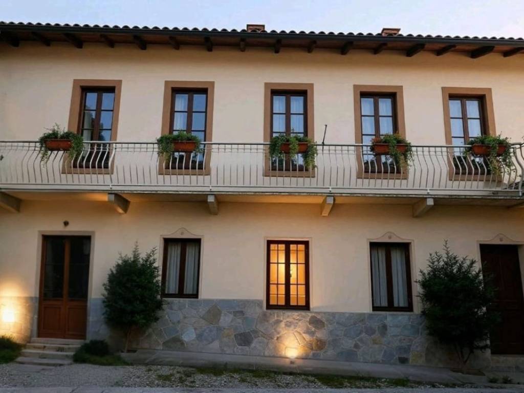 casa indipendente in vendita a Gassino Torinese