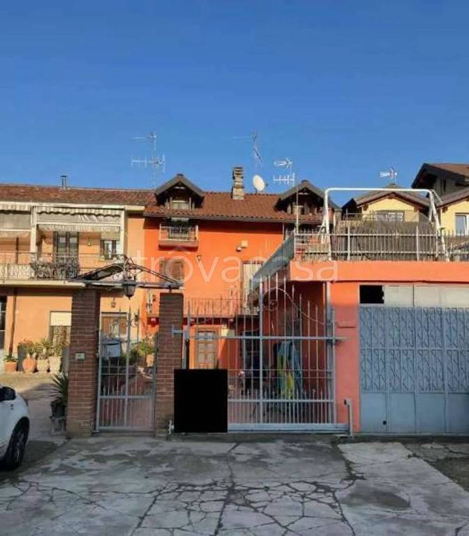 casa indipendente in vendita a Gassino Torinese