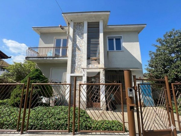 casa indipendente in vendita a Gassino Torinese