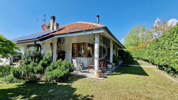 casa indipendente in vendita a Gassino Torinese