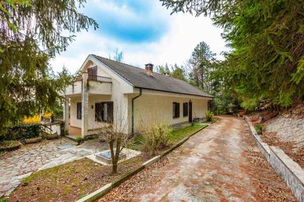 casa indipendente in vendita a Gassino Torinese