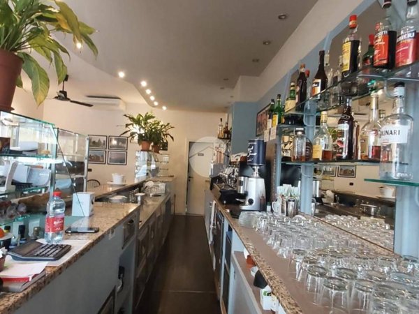 negozio in vendita a Gassino Torinese