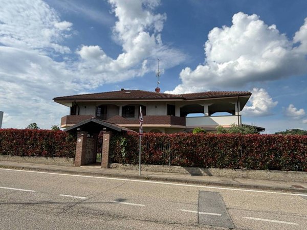 casa indipendente in vendita a Gassino Torinese
