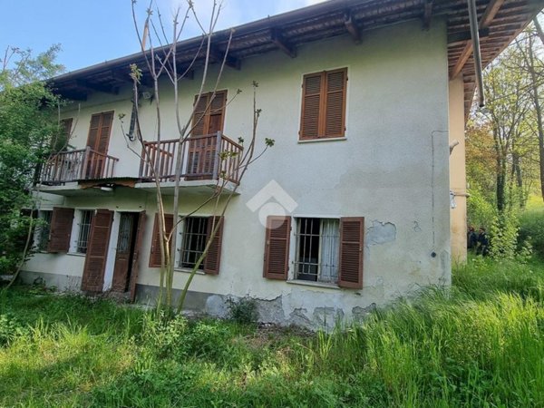 casa semindipendente in vendita a Gassino Torinese in zona Bussolino