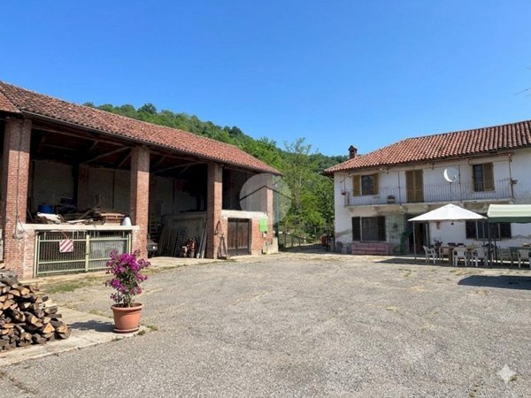 casa indipendente in vendita a Gassino Torinese in zona Bardassano