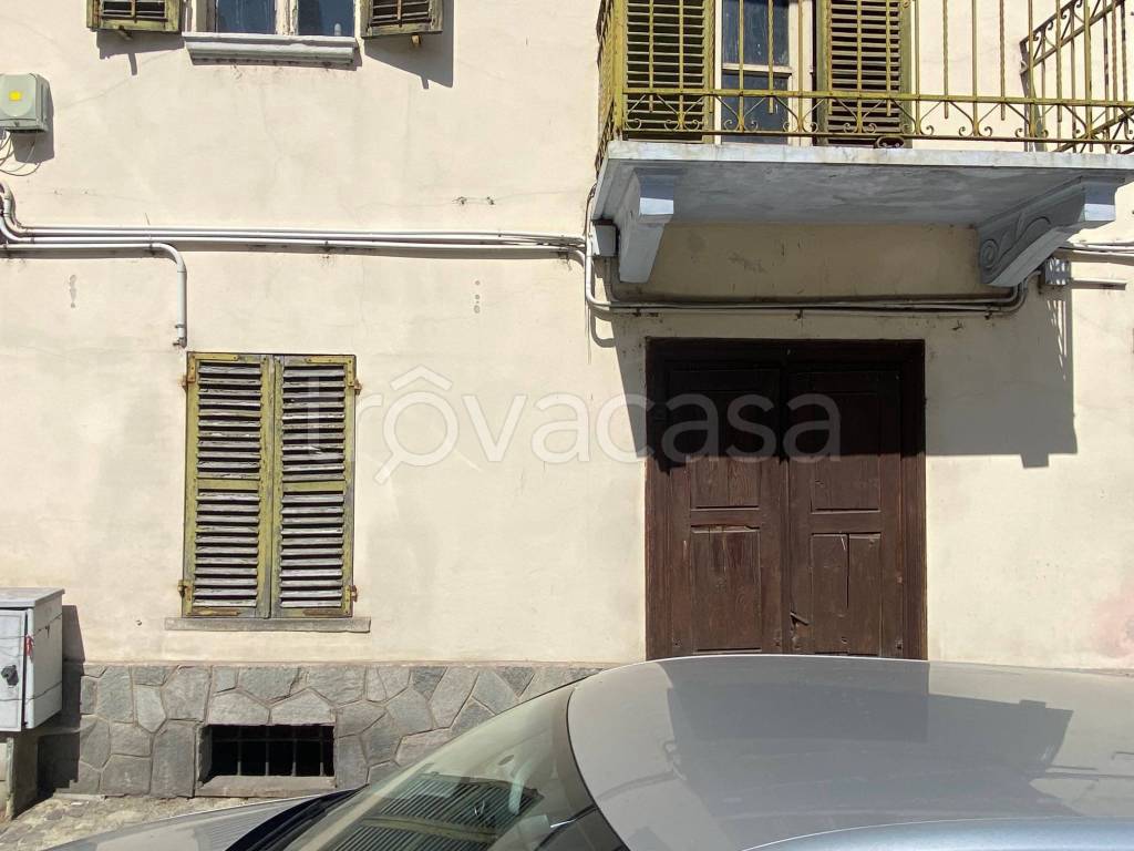 locale commerciale in vendita a Gassino Torinese