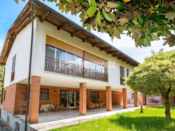 casa indipendente in vendita a Gassino Torinese