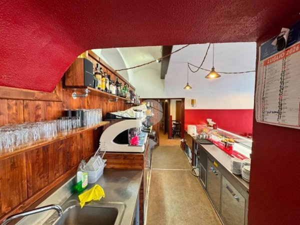 negozio in vendita a Gassino Torinese