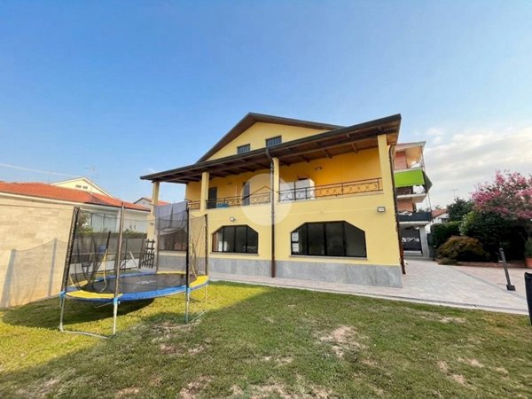casa indipendente in vendita a Gassino Torinese