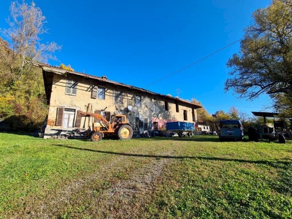 casa indipendente in vendita a Gassino Torinese in zona Bardassano