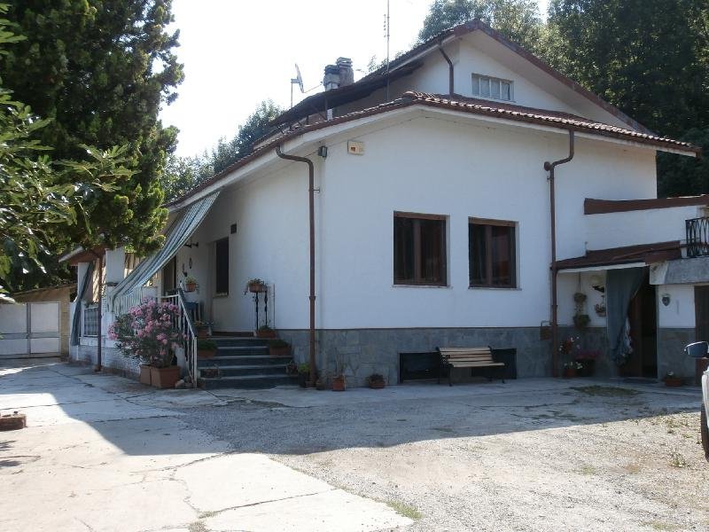 casa indipendente in vendita a Gassino Torinese